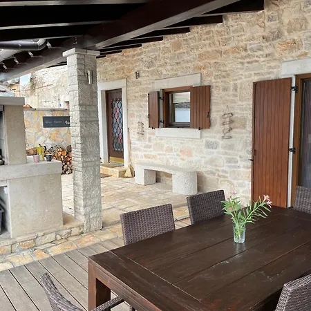Σπίτι διακοπών Beautiful Stone House In Istria *
