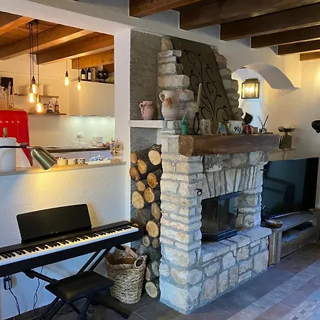 Σπίτι διακοπών Beautiful Stone House In Istria *